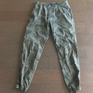 U.S. Polo Assn. camo joggers